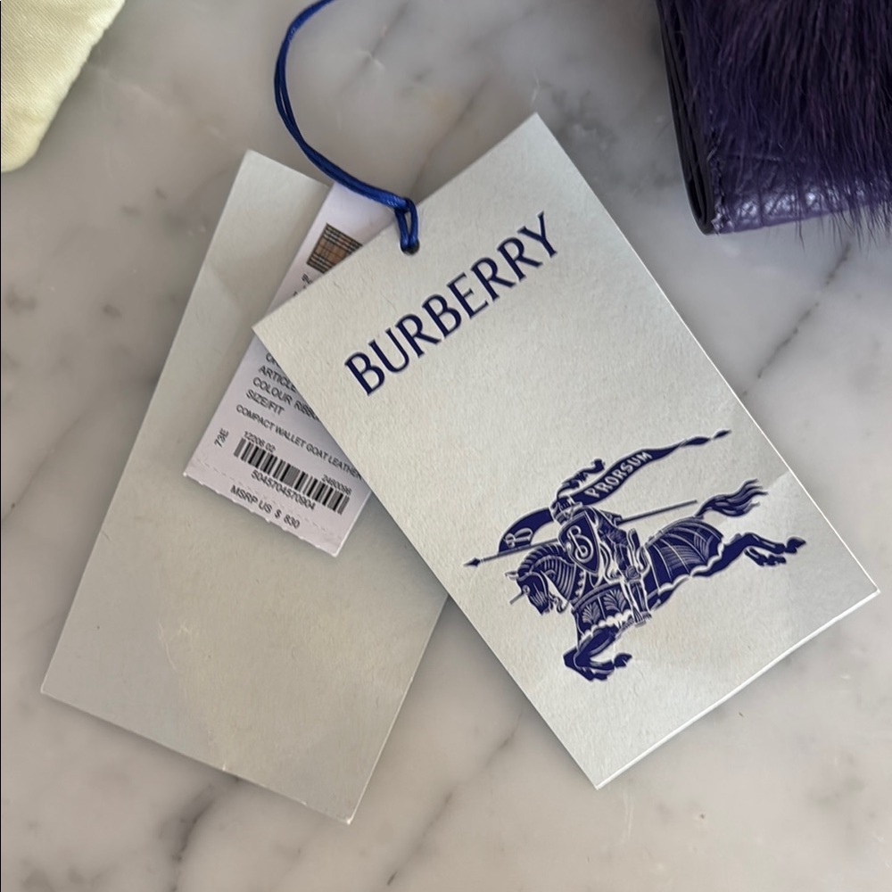 NWT Burberry Shearling Wallet - Picture 4 of 6